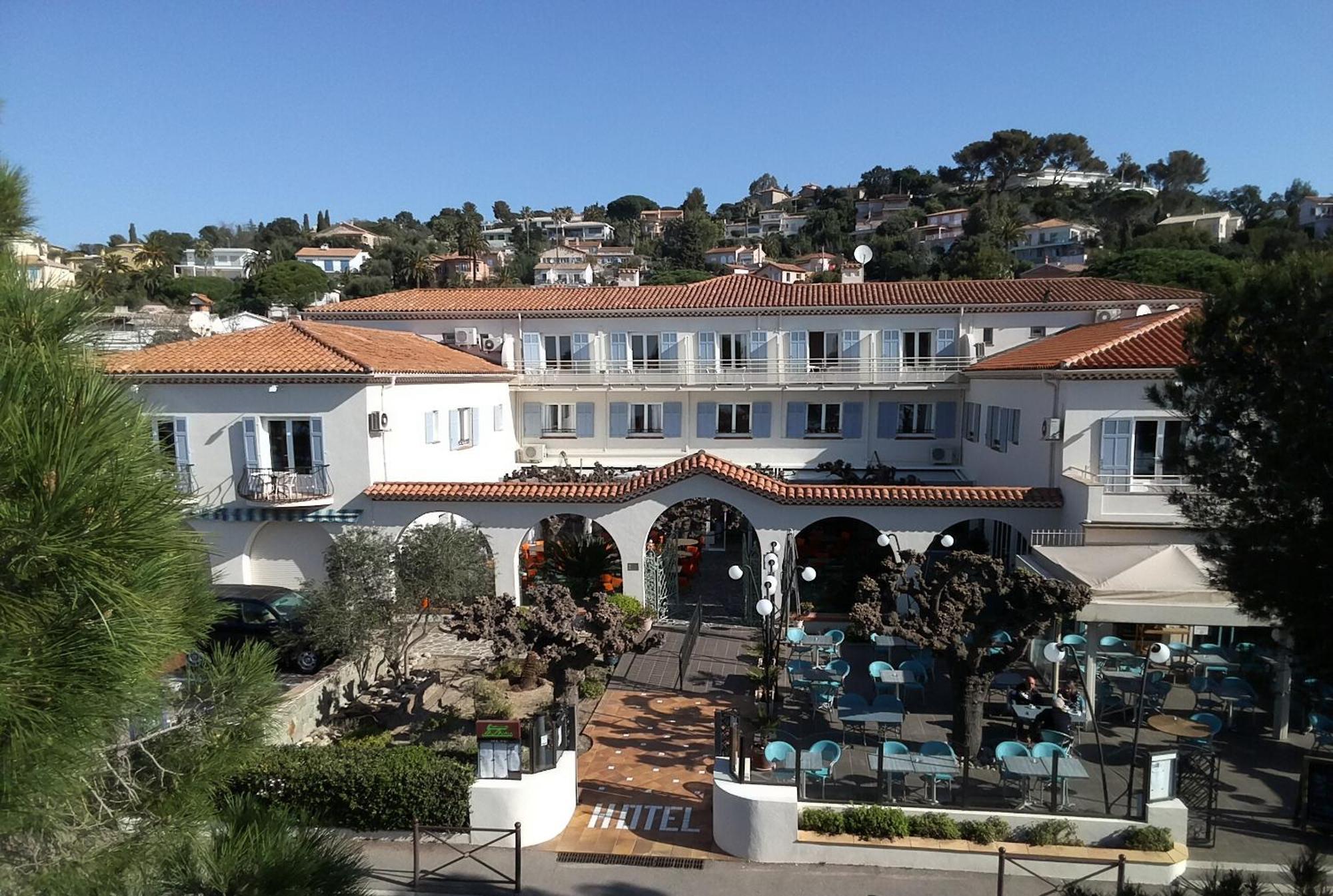 Hotel Le Provencal Logishotels Лес-Иссамбр Экстерьер фото
